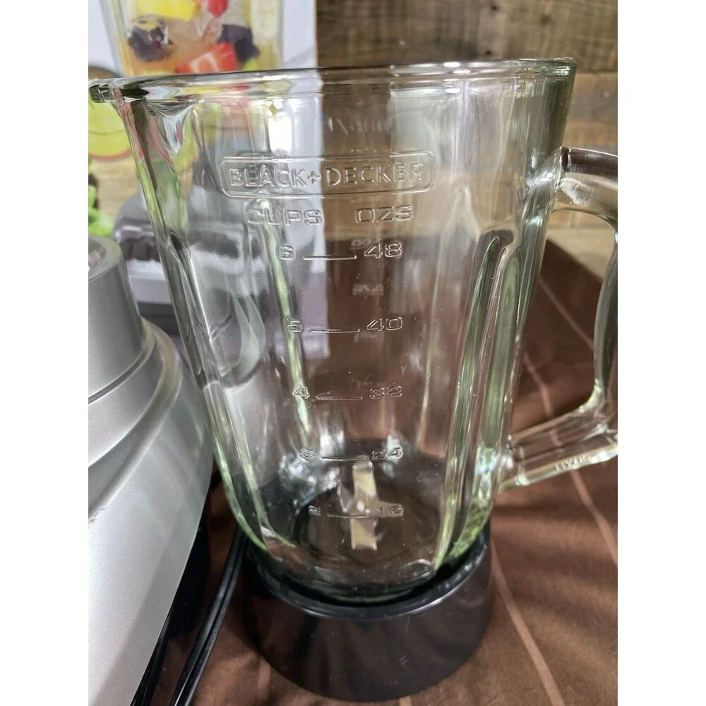 Black & Decker Power Crush 6 Cup Multifunction Blender 700W 4 Speed & Pulse